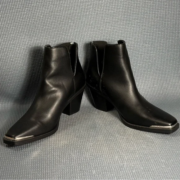 Yellow Box Valeska Black Ankle Boots Women’s Size 9.5 - Picture 4 of 10